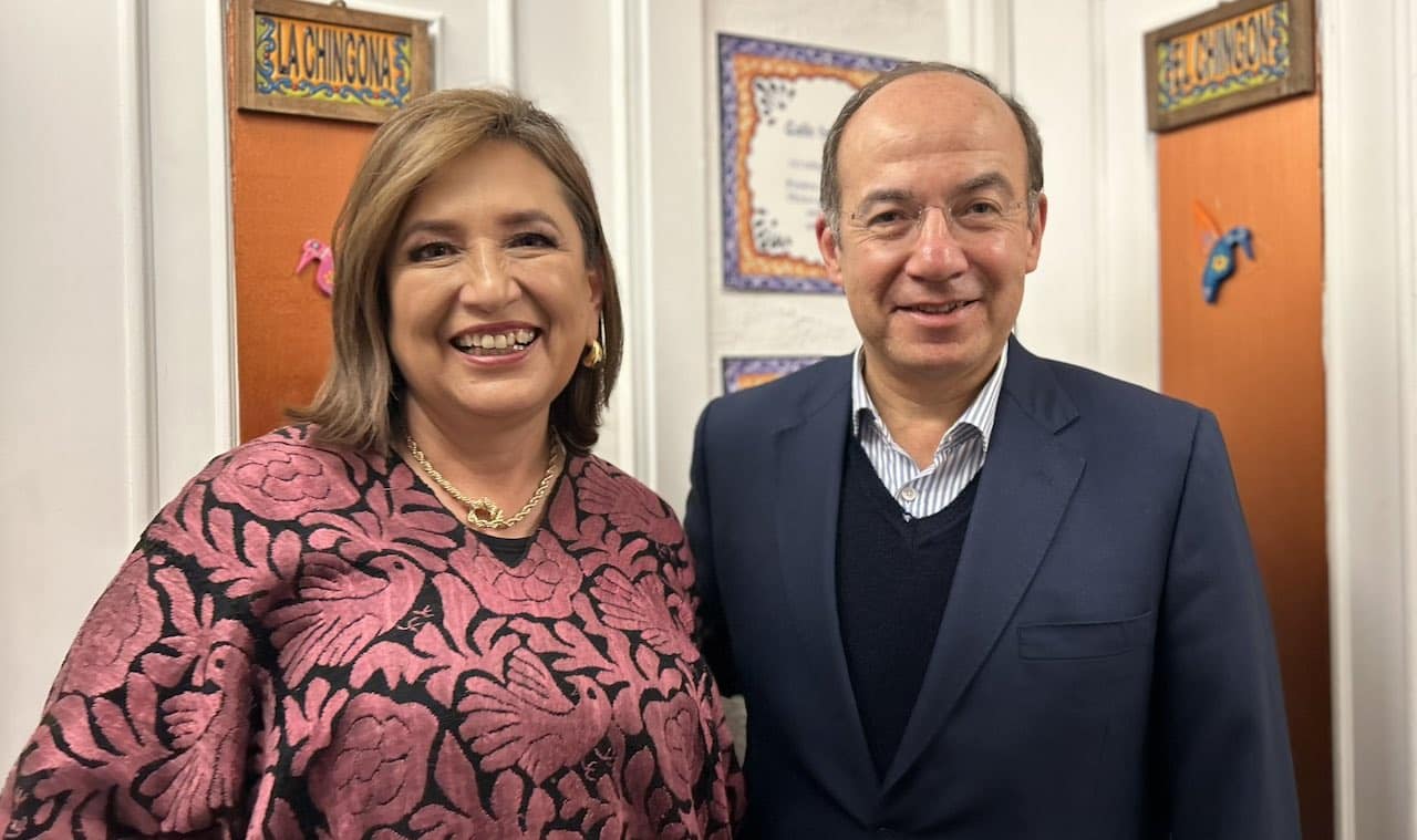 Xóchitl Gálvez con Felipe Calderón en Madrid.