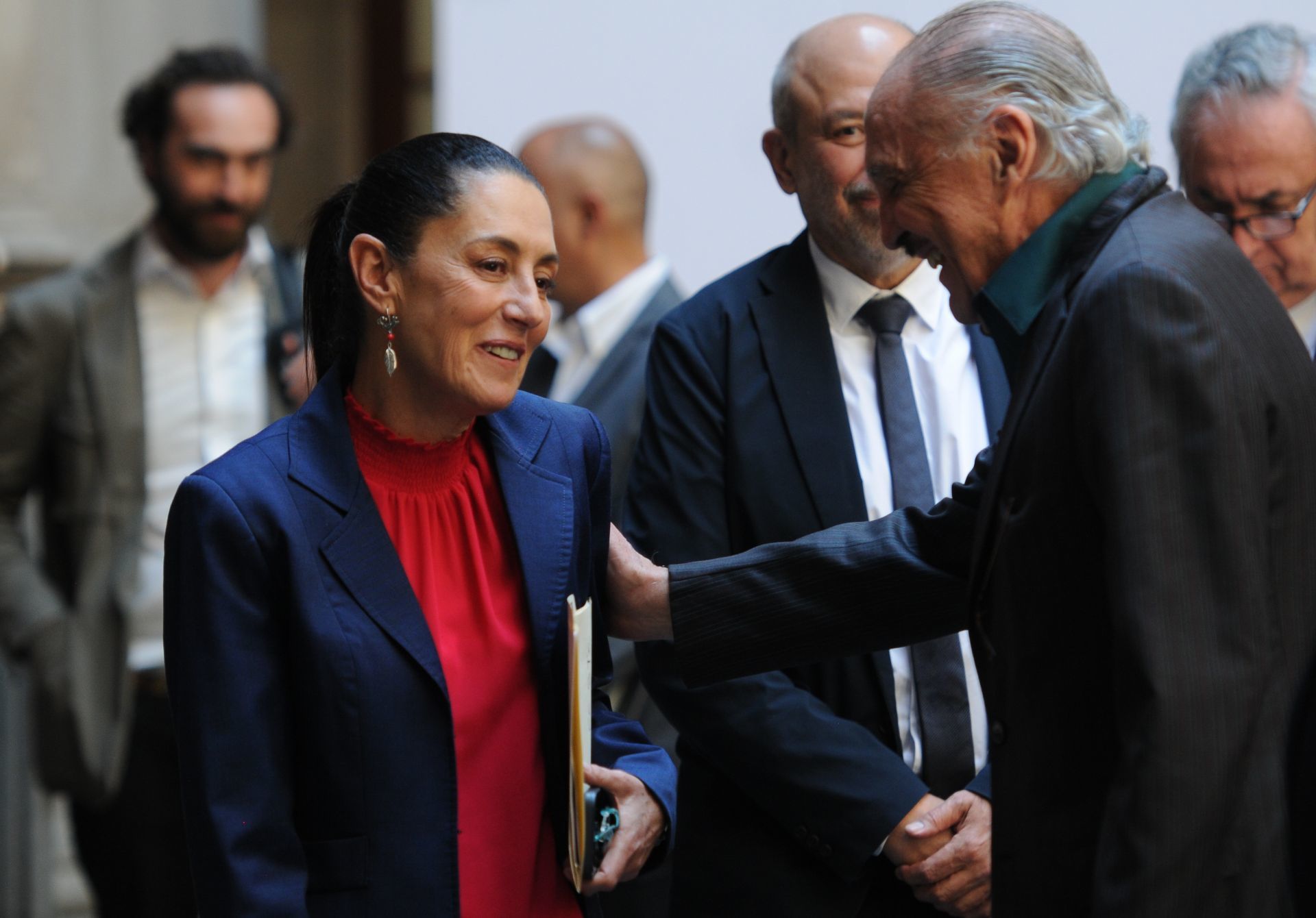 Claudia Sheinbaum, presidenta electa, con José María Riobóo. (Achivo/Cuartosscuro)