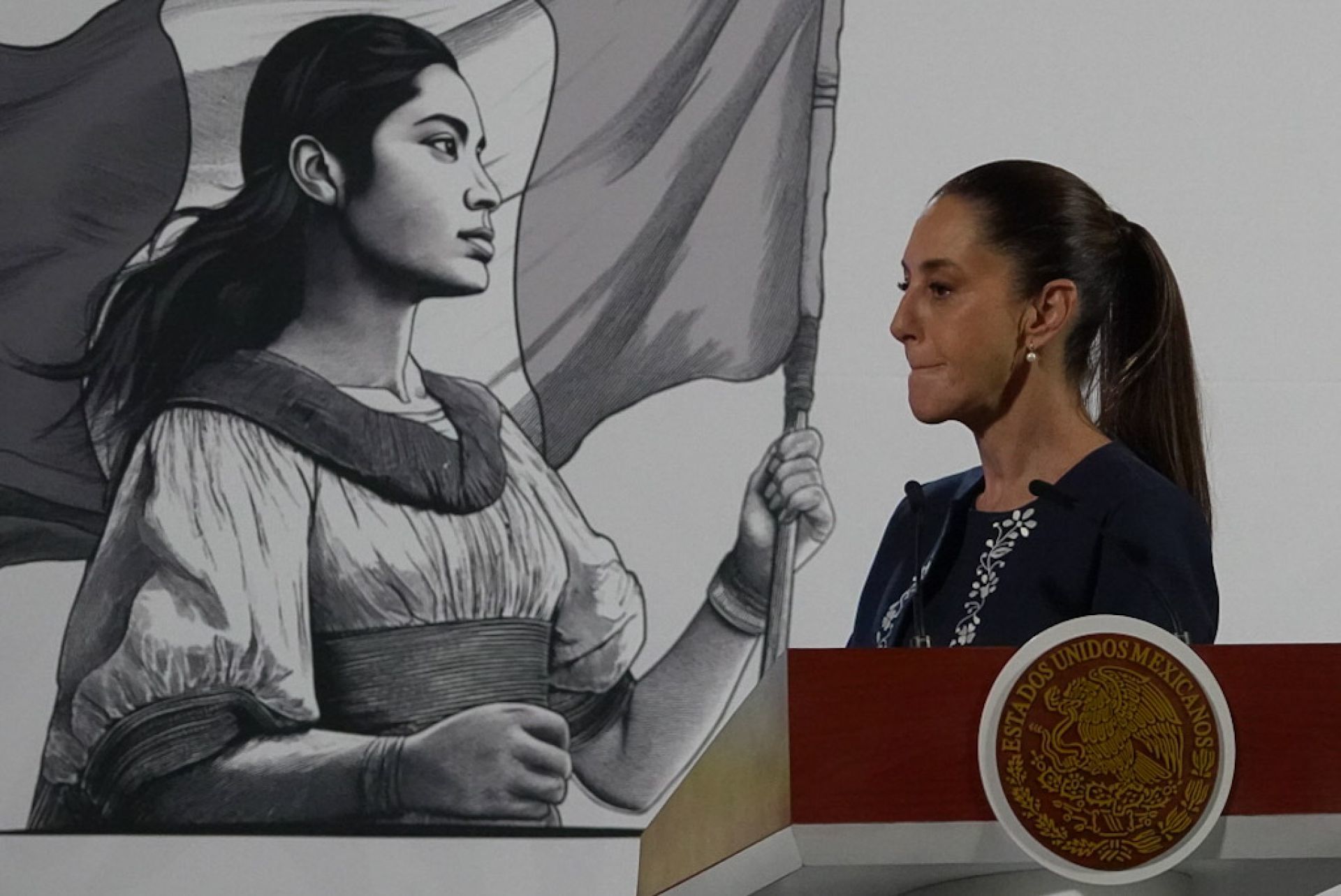 La presidenta Claudia Sheinbaum en conferencia.