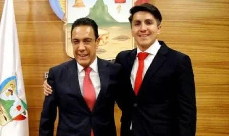 Omar Fayad y el que fuera su contralor César Román.
