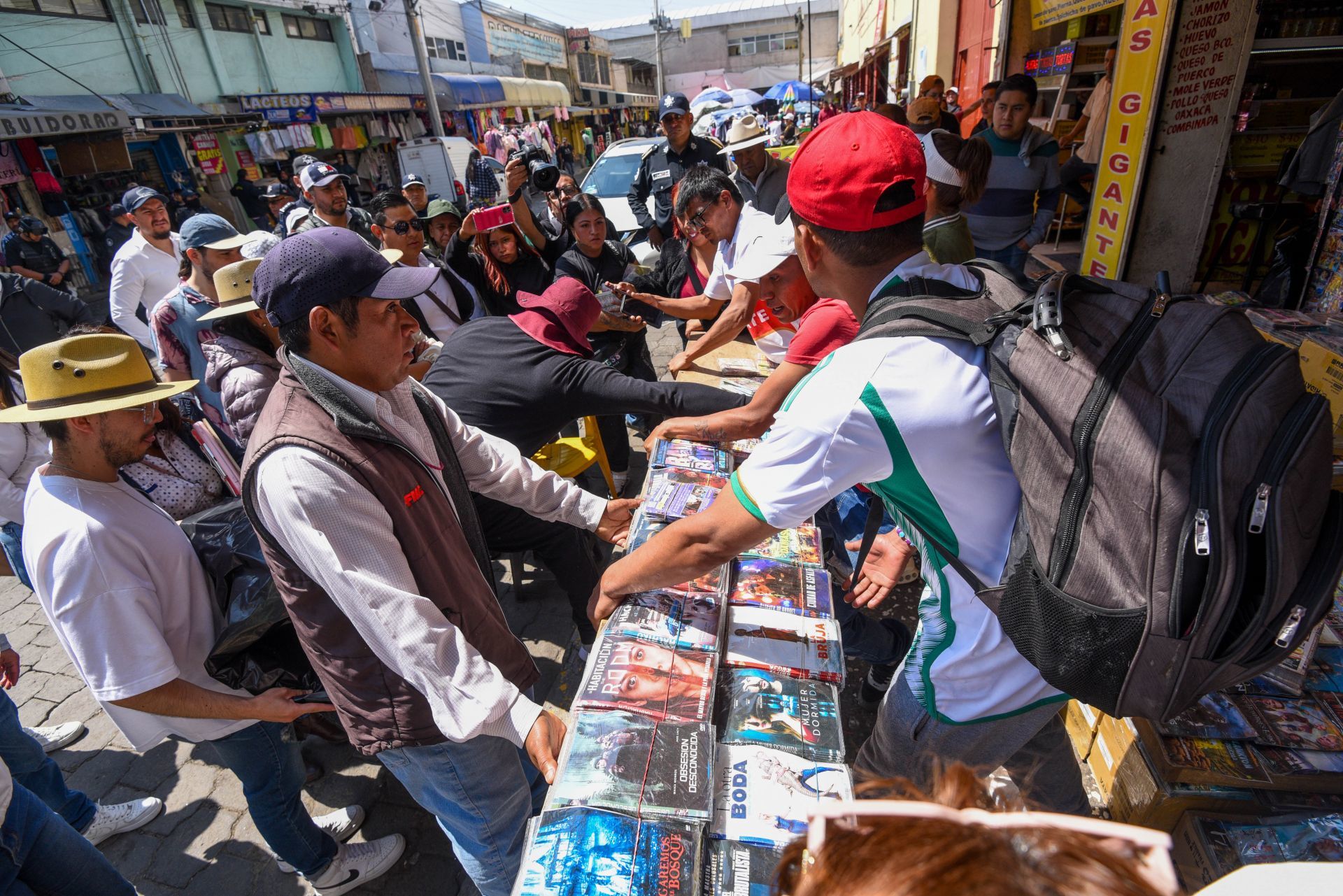 La informalidad crece en México, de acuerdo con el INEGI.