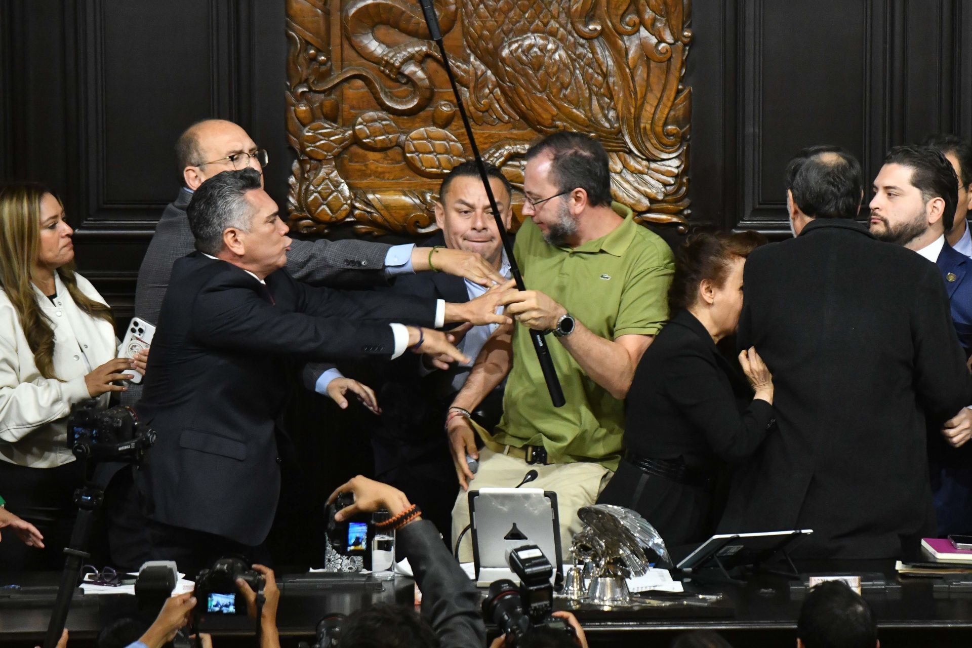 El altercado entre Alito Moreno y Gerardo Fernández Noroña en el Senado. (Cuartoscuro)
