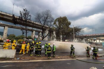 La Fiscalía de la CDMX salió a negar que un bache haya sido la causa de la explosión de la pipa. (Cuartoscuro)
