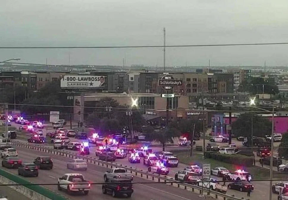Ataque a instalaciones del ICE en Dallas.