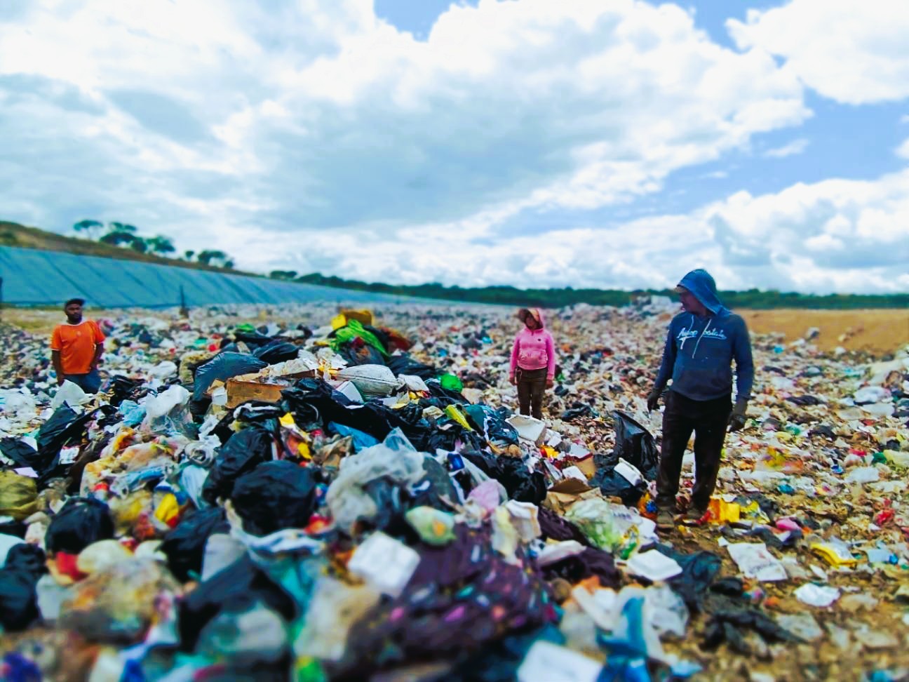 Recolectores de basura buscan ser vistos como personas, con dignidad.