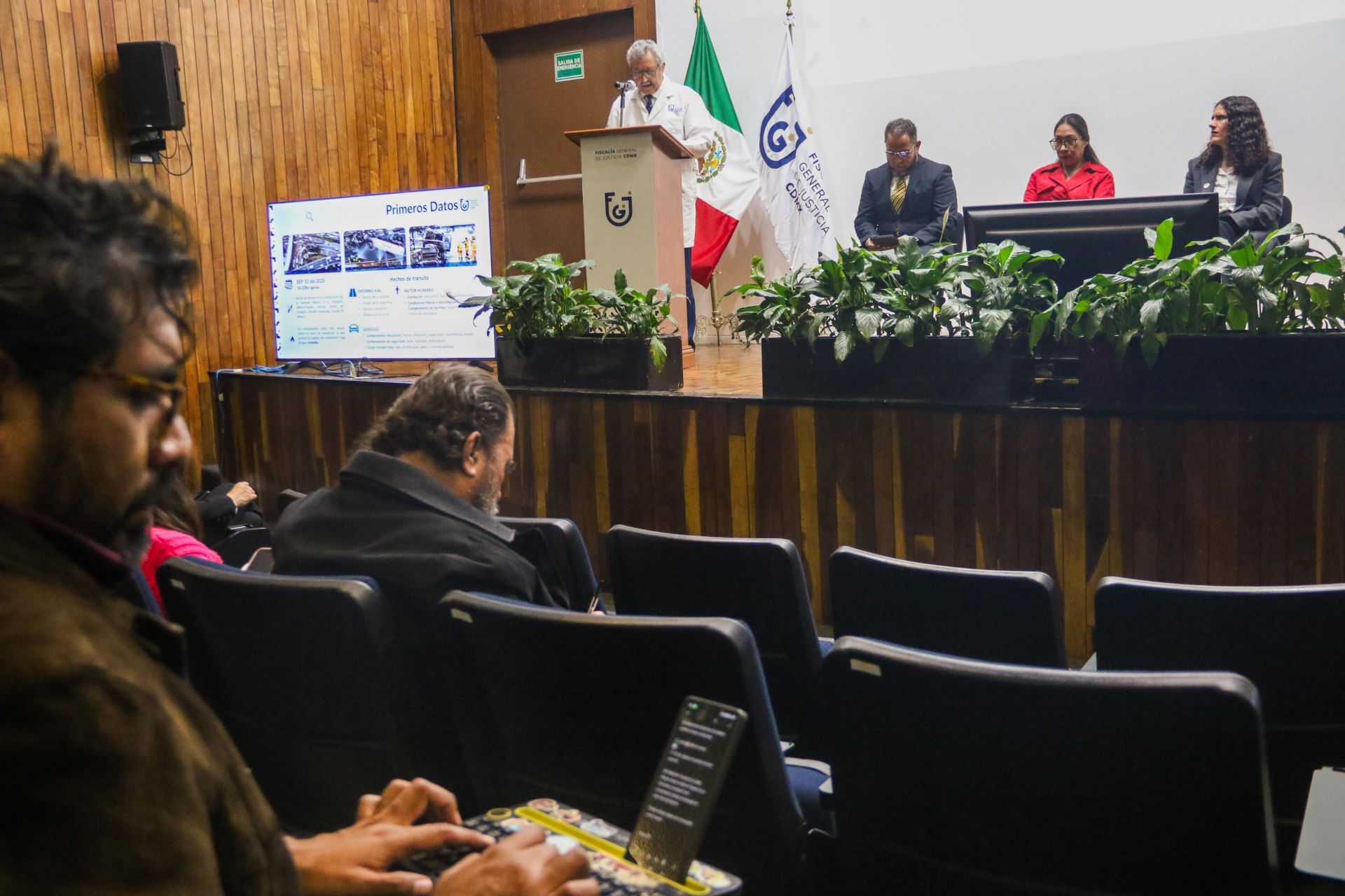 Conferencia de prensa sobre el accidente con la pipa de gas en el Puente de la Concordia, (Cuartoscuro)