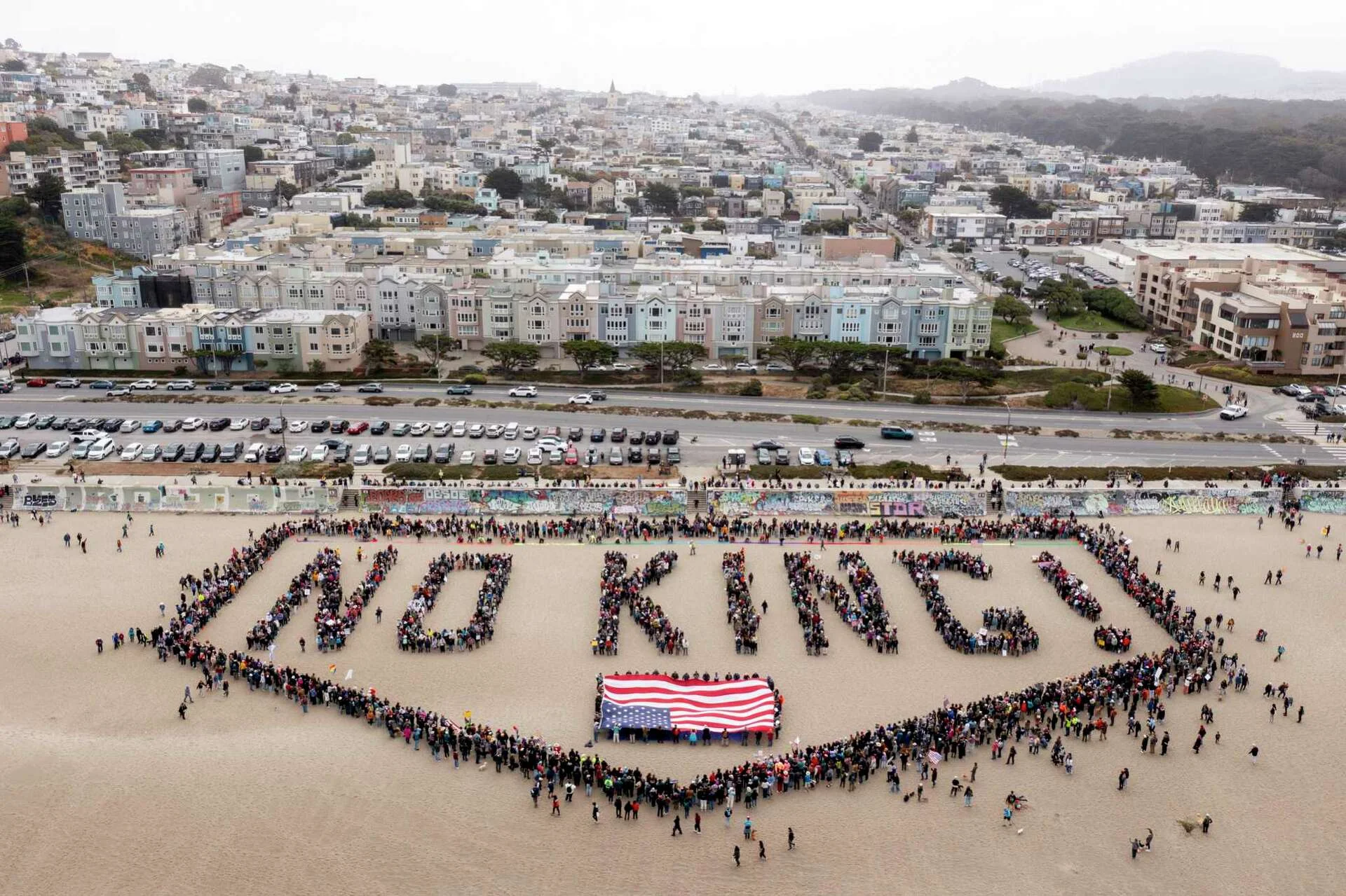 No Kings Day, protesta nacional el 18 de octubre contra mililtarización de Trump.
