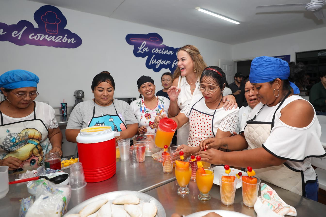 Cecilia Patrón impulsa medidas para el desarrollo integral de las mujeres.