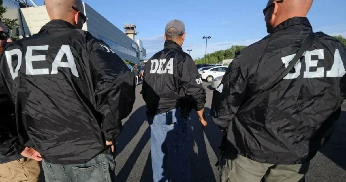 Exagentes de la DEA acusados de operar para el CJNG.
