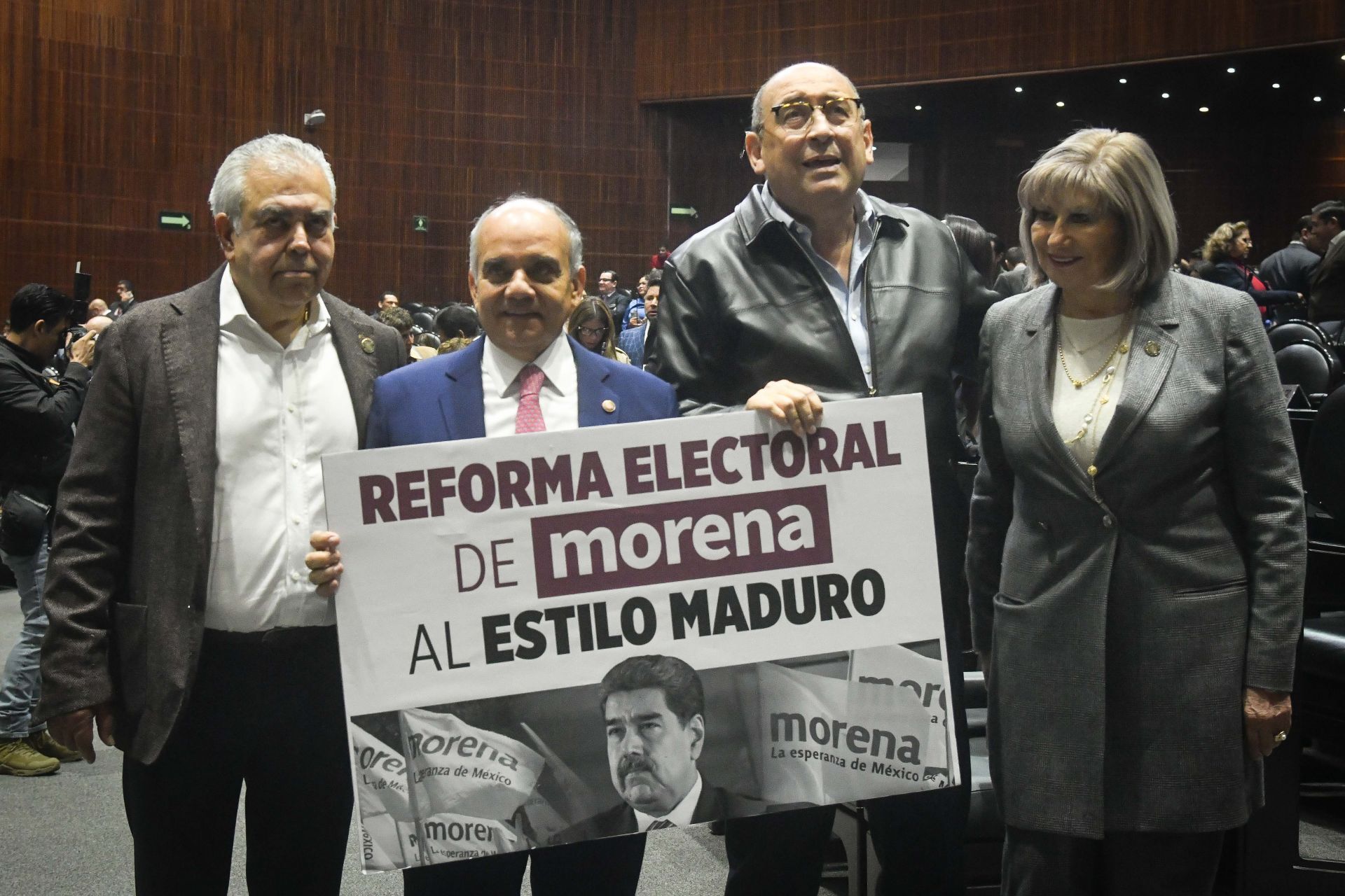 Legisladores priístas rechazan procedimiento para elaborar reforma electoral. (Cuartoscuro)