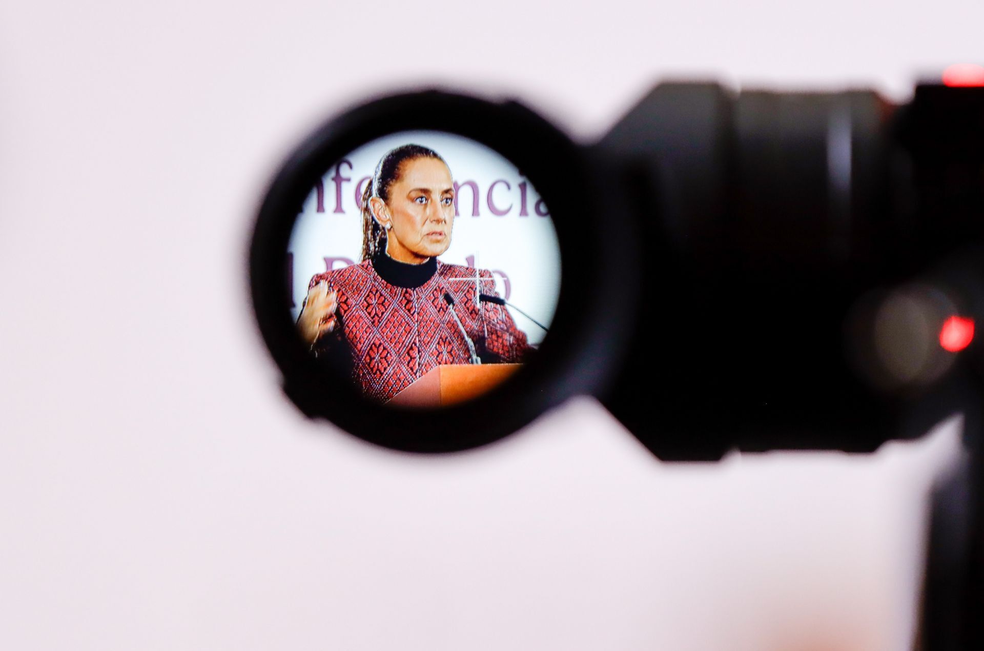 Ve Sheinbaum inevitable debatir sobre regulación de la Inteligencia Artificial. (Cuartoscuro)