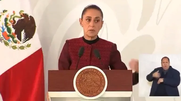 Claudia Sheinbaum mostró cautela ante amenaza de aranceles de Trump por enviar petróleo a Cuba.