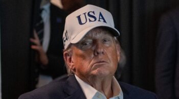 Trump lanza advertencia nocturna a Irán