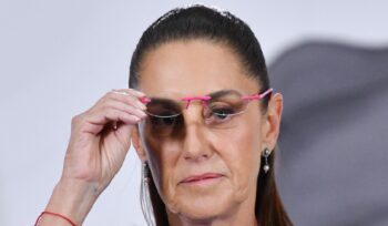 Sheinbaum confirma que habló con Rocha Moya para respaldarlo