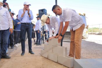 Primera piedra de la Universidad Tecnológica de Hermosillo