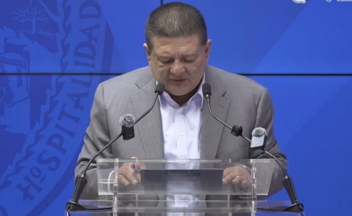 ¿El sacrificado? Renuncia fiscal de Chihuahua antes de comparecencia de Maru Campos