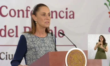 La presidenta Claudia Sheinbaum negó tener conocimiento sobre el bloqueo de cuentas a Rocha Moya. La presidenta Claudia Sheinbaum negó tener conocimiento sobre el bloqueo de cuentas a Rocha Moya.