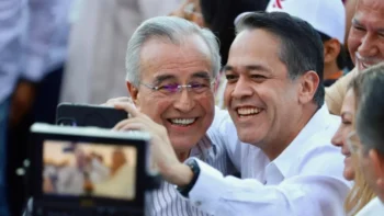 Rubén Rocha Moya y el hoy detenido Enrique Díaz Vega. Rubén Rocha Moya y el hoy detenido Enrique Díaz Vega.