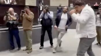 Casi se van a los golpes en San Lázaro tras 31 horas de sesión Casi se van a los golpes en San Lázaro tras 31 horas de sesión