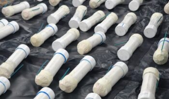 Decomisan artefactos explosivos en autobús de Ayotzinapa Decomisan artefactos explosivos en autobús de Ayotzinapa