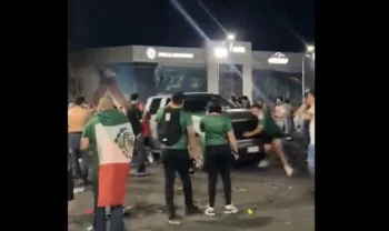 El conductor ebrio atropella a una de las personas en la celebración en Chihuahua. El conductor ebrio atropella a una de las personas en la celebración en Chihuahua.