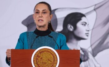 “¿Quién mintió?”: Sheinbaum acusa a Ken Salazar de encubrir la operación del FBI contra “El Mayo” y violar tratados