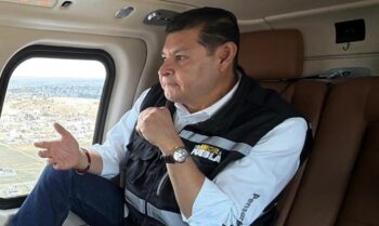 Los vuelos de la opacidad: Armenta usa helicópteros poblanos sin rendir cuentas Los vuelos de la opacidad: Armenta usa helicópteros poblanos sin rendir cuentas