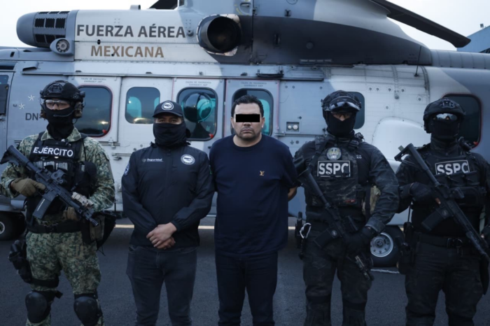 Atotonilco, bajo resguardo militar tras captura de “El R1”: muere un sicario Atotonilco, bajo resguardo militar tras captura de “El R1”: muere un sicario