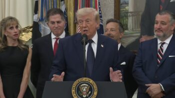 Trump echa de cabeza a Infantino: escándalo en FIFA Trump echa de cabeza a Infantino: escándalo en FIFA