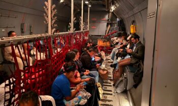 Avión Hércules del Ejército rescata a 36 mexicanos tras sismo en Colombia Avión Hércules del Ejército rescata a 36 mexicanos tras sismo en Colombia